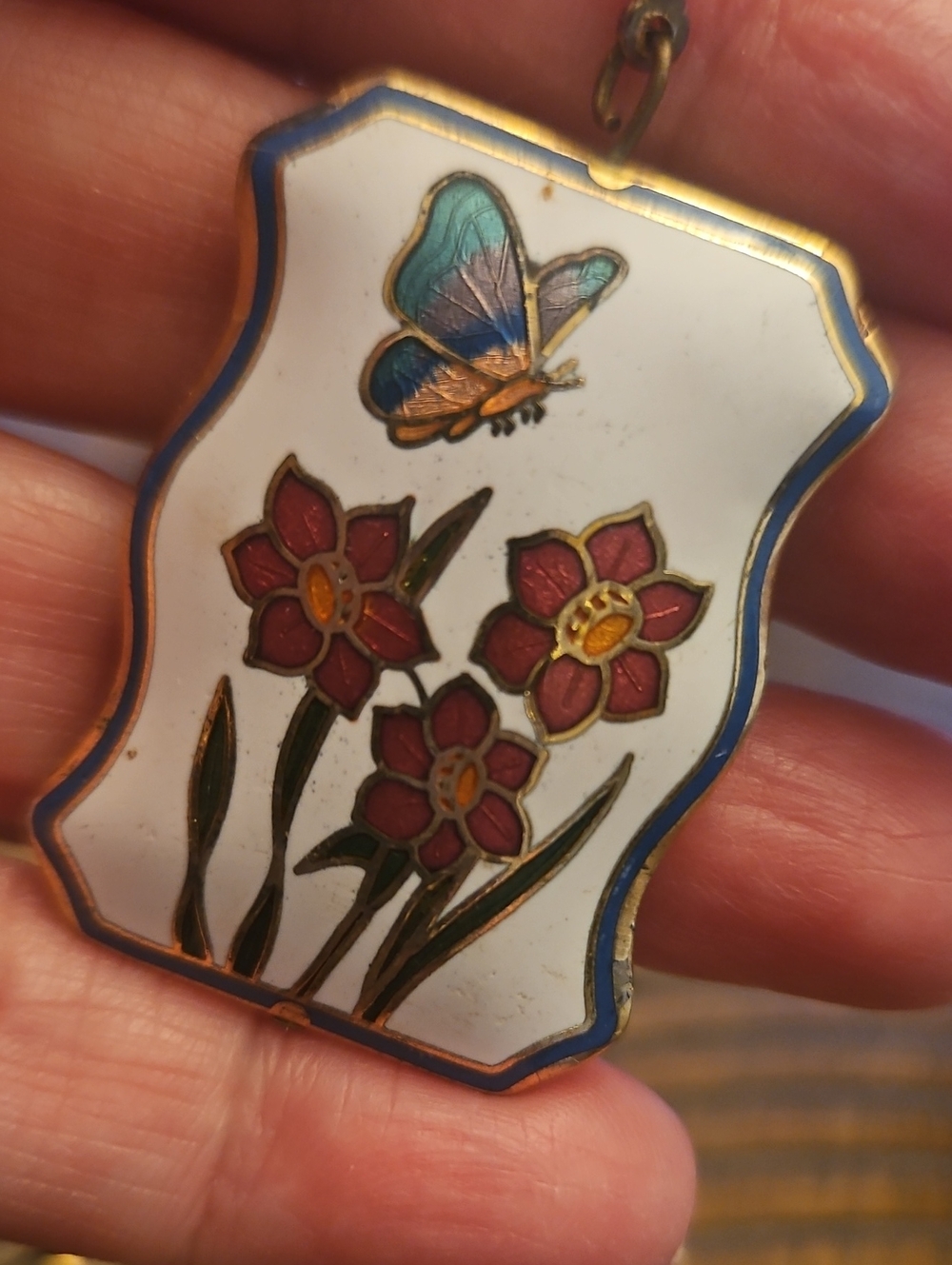 Cloisine Pendant - Necklace